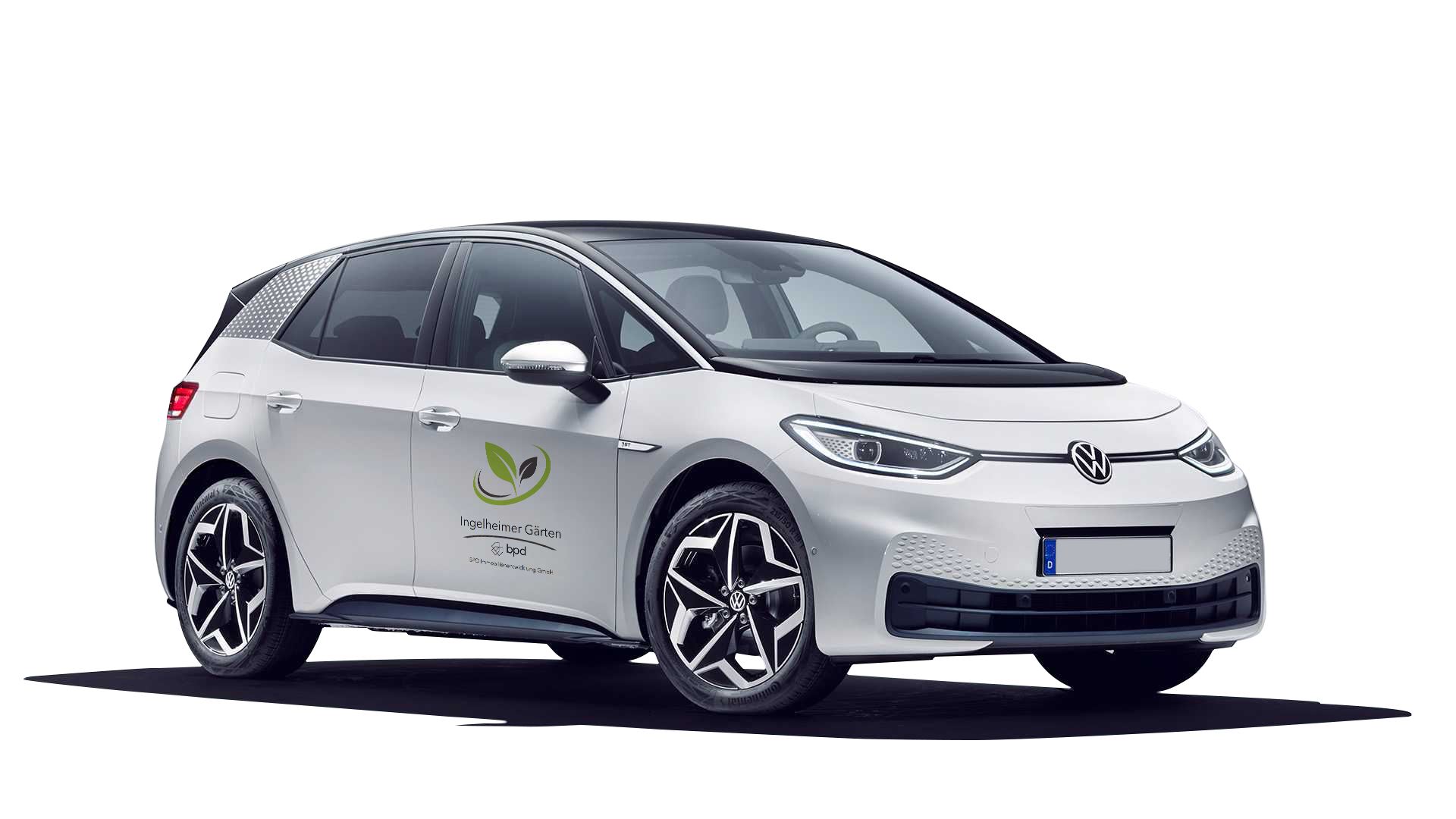 Weißer VW ID.3 mit Logo des Projekts „Ingelheimer Gärten“ auf der Seite als Elektroauto für nachhaltiges Carsharing-Angebot.