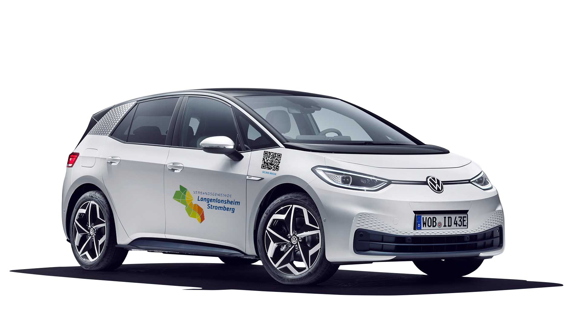 Weißer VW ID.3 mit Logo der Verbandsgemeinde Langenlonsheim-Stromberg auf der Seite als E-Auto für kommunales Carsharing