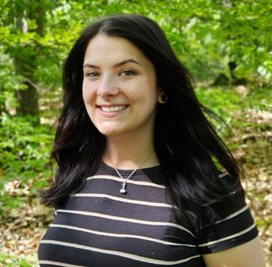 Foto von Alina Stempel, die für Klimaschutzmanagement tätig ist.